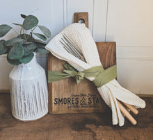 Load image into Gallery viewer, s'mores charcuterie board bundle - 3