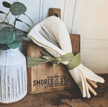 Load image into Gallery viewer, s'mores charcuterie board bundle - 1