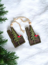 Load image into Gallery viewer, Cardinal Idaho Ornament